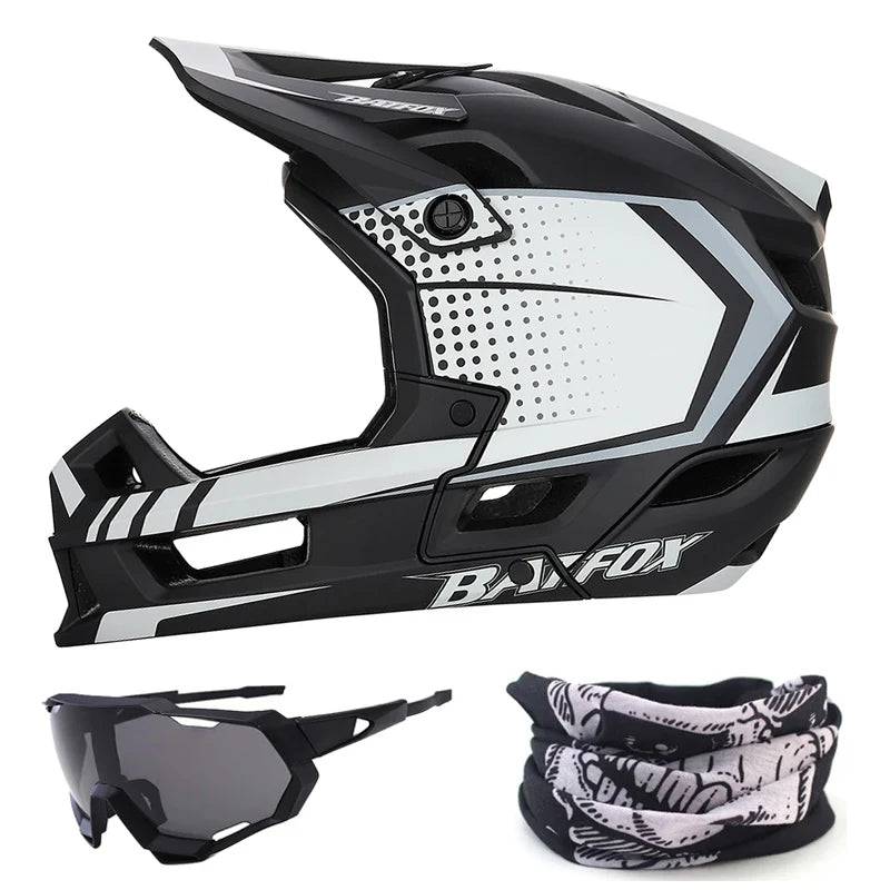Black and white helmet with 'Boxfox' branding, accompanied by sunglasses and a neck gaiter on a white background.